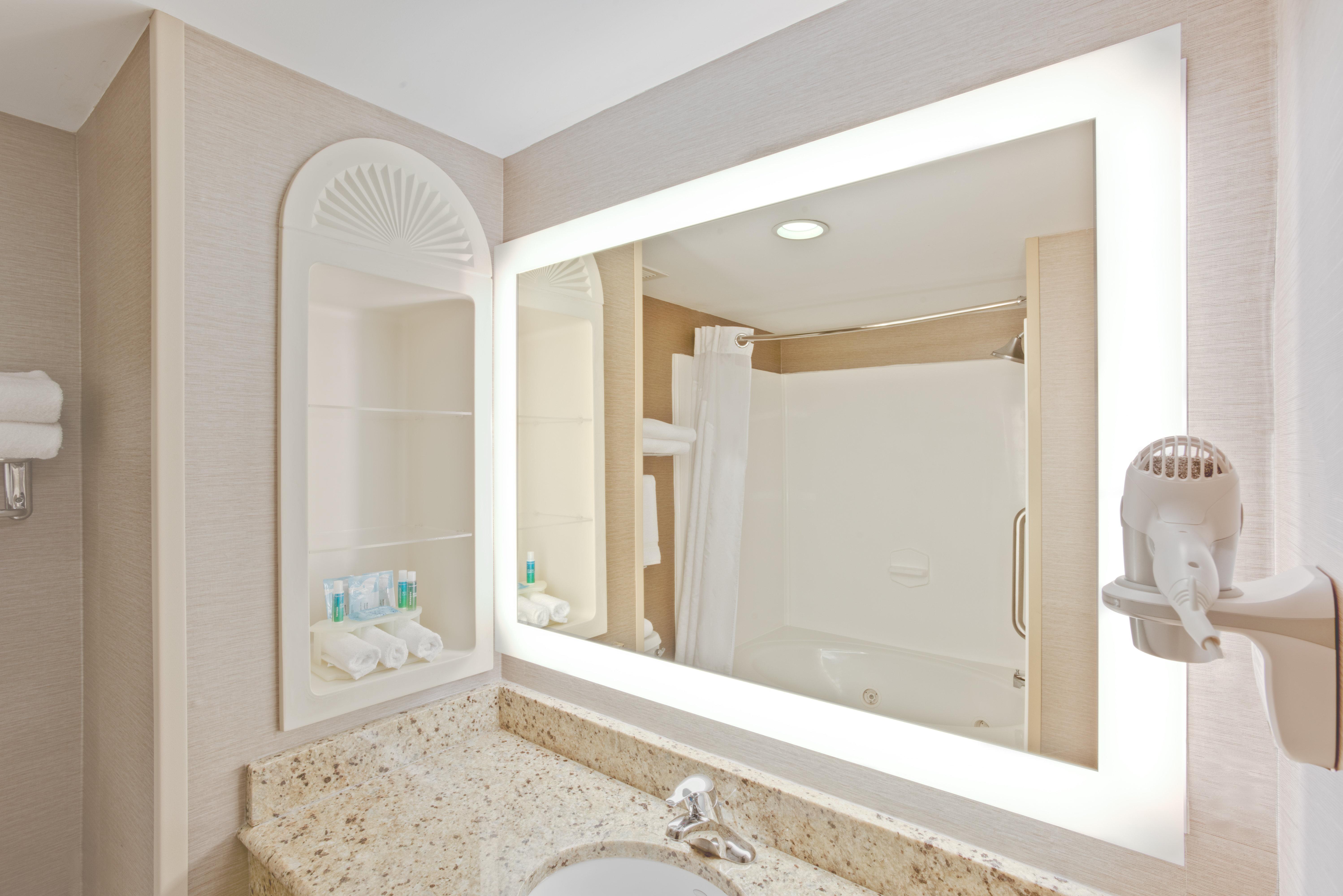 Holiday Inn Express Hotel & Suites Bethlehem By Ihg Bagian luar foto