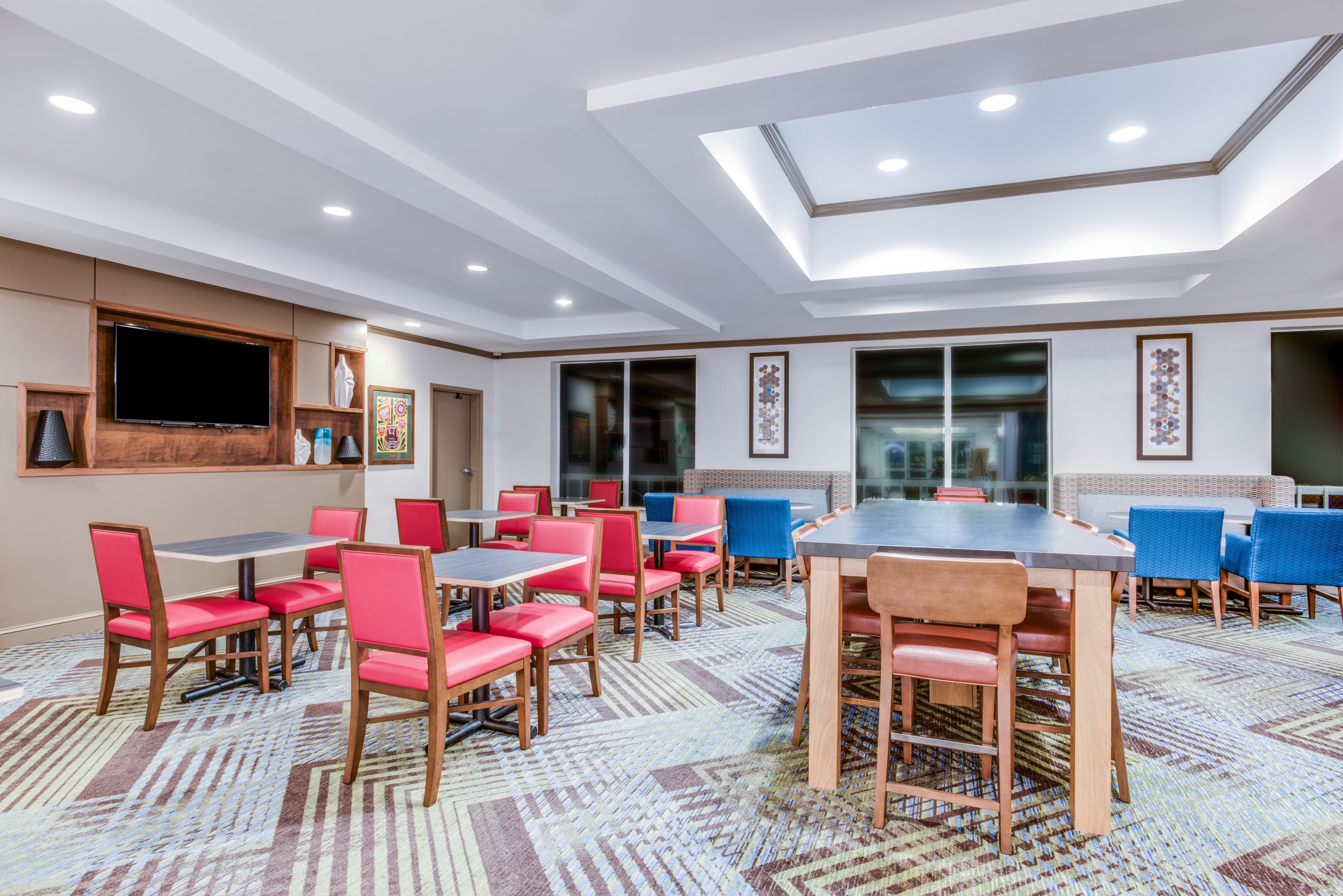 Holiday Inn Express Hotel & Suites Bethlehem By Ihg Bagian luar foto