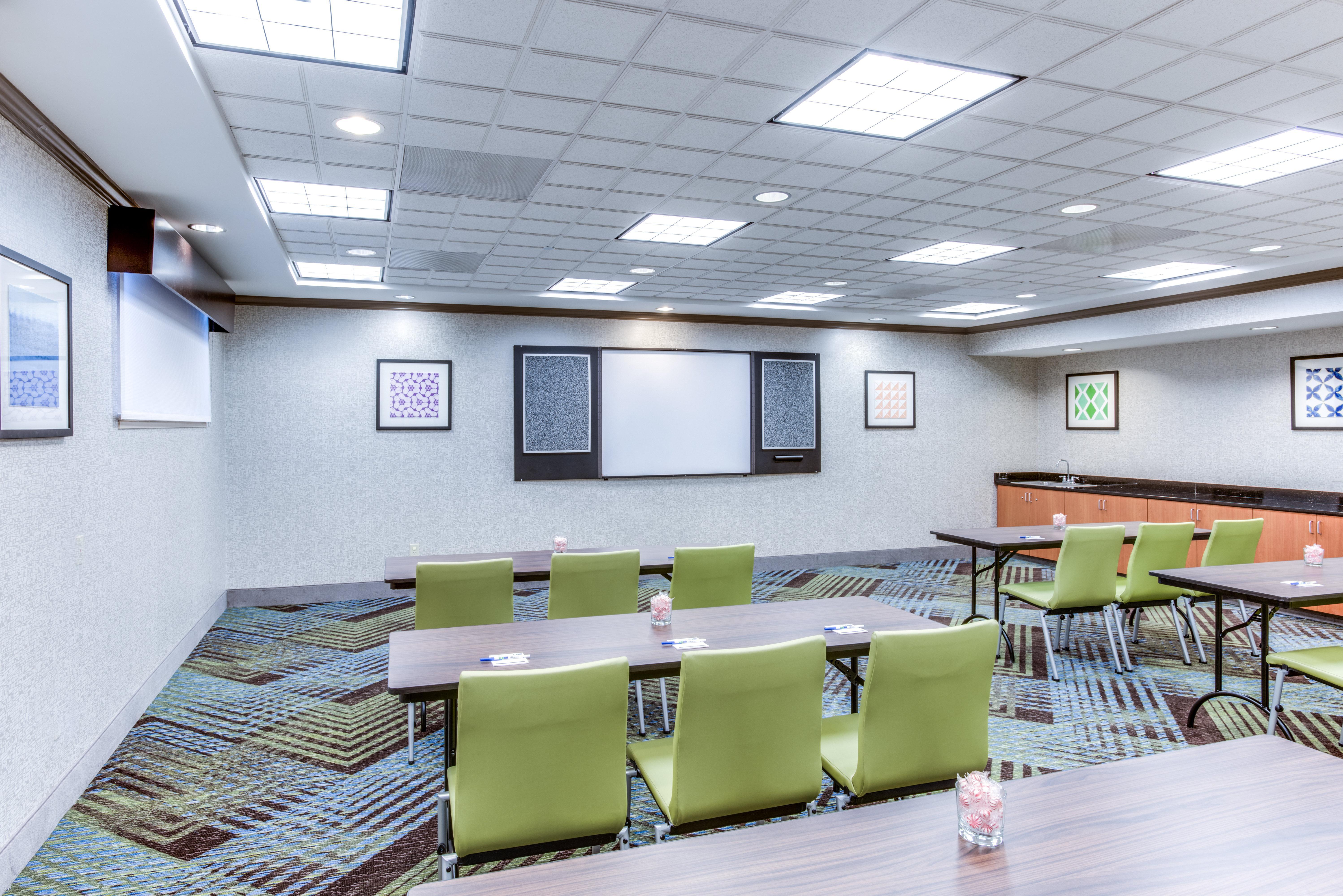 Holiday Inn Express Hotel & Suites Bethlehem By Ihg Bagian luar foto