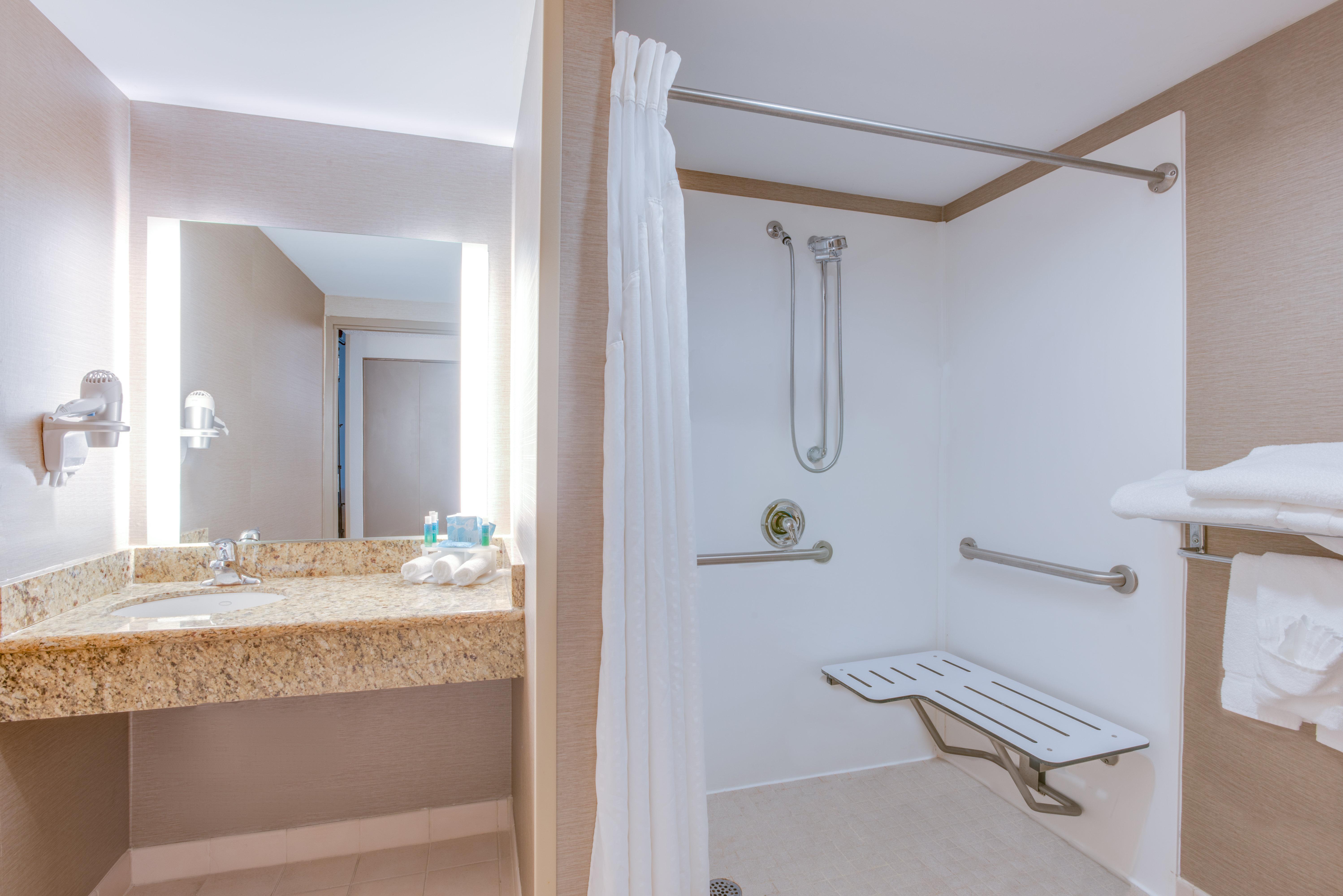 Holiday Inn Express Hotel & Suites Bethlehem By Ihg Bagian luar foto
