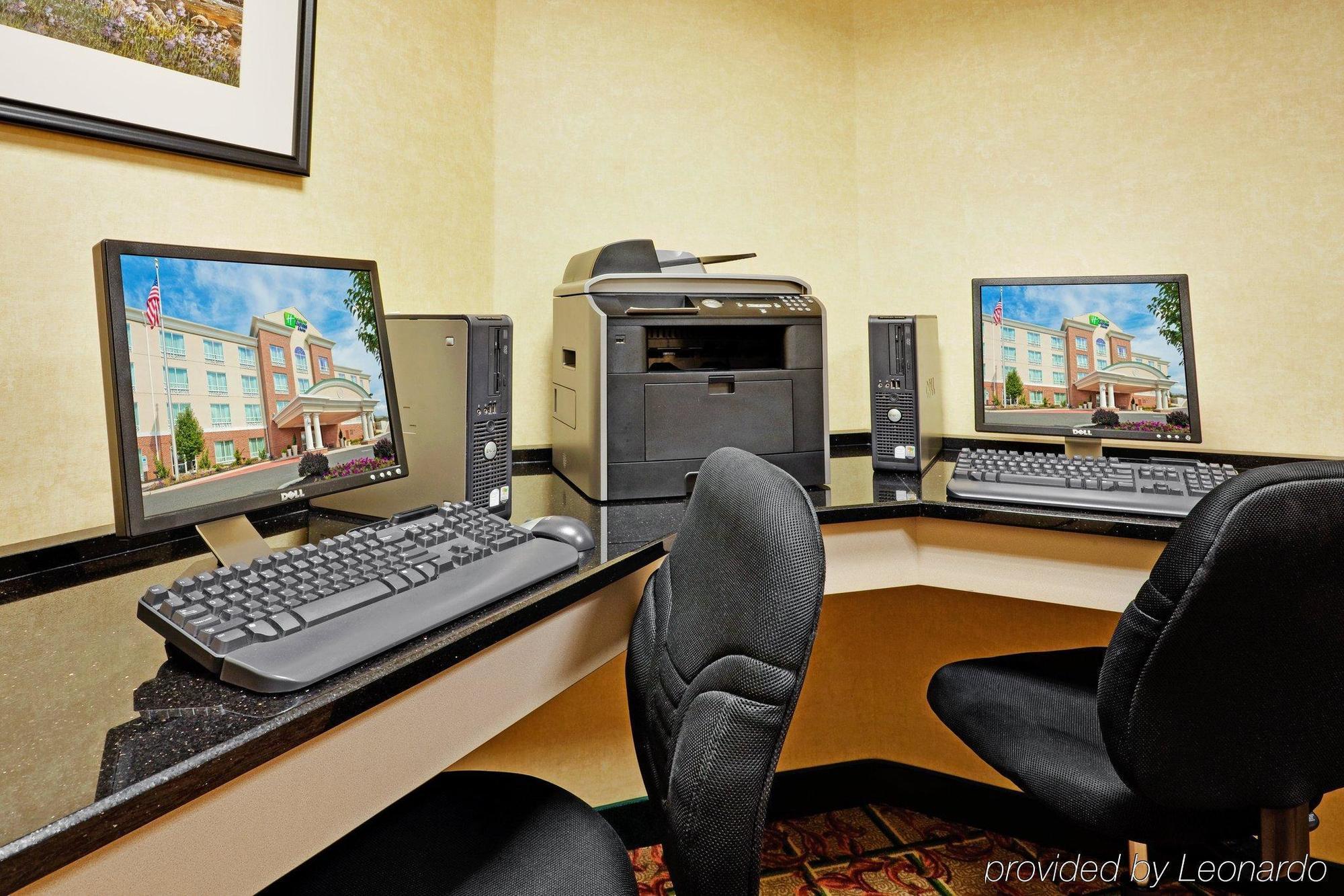 Holiday Inn Express Hotel & Suites Bethlehem By Ihg Bagian luar foto