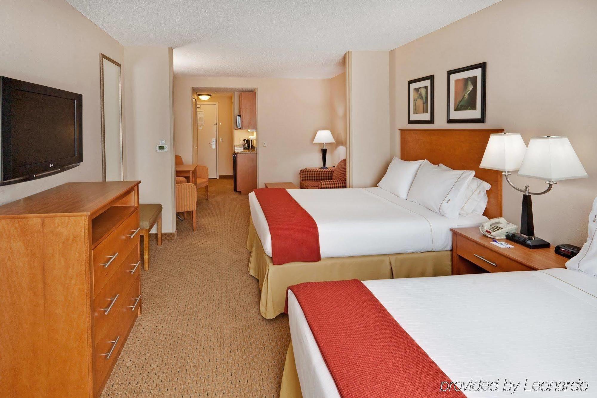 Holiday Inn Express Hotel & Suites Bethlehem By Ihg Bagian luar foto